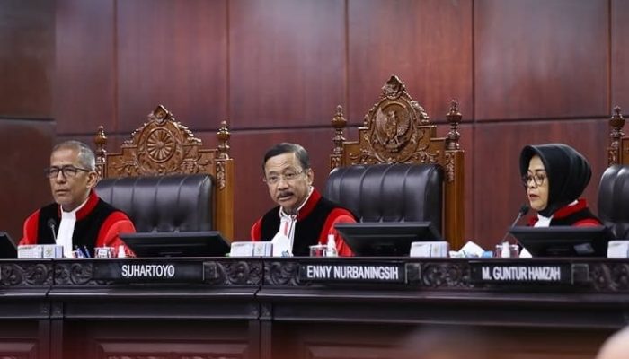 Meski Tak Terima Gugatan Denny Cs, MK Nyatakan Tak Temukan Bukti Gibran Punya Ijazah Setara SMA