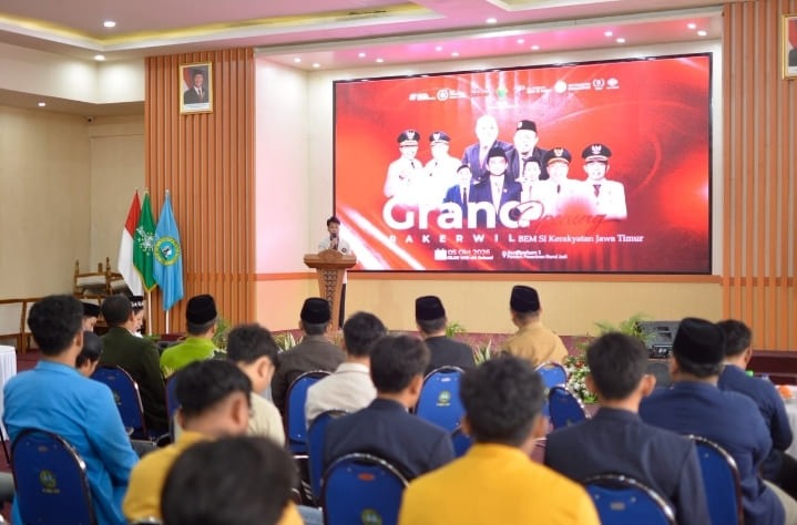 Grand opening Rakerwil BEM SI Jatim di UNUJA Probolinggo.