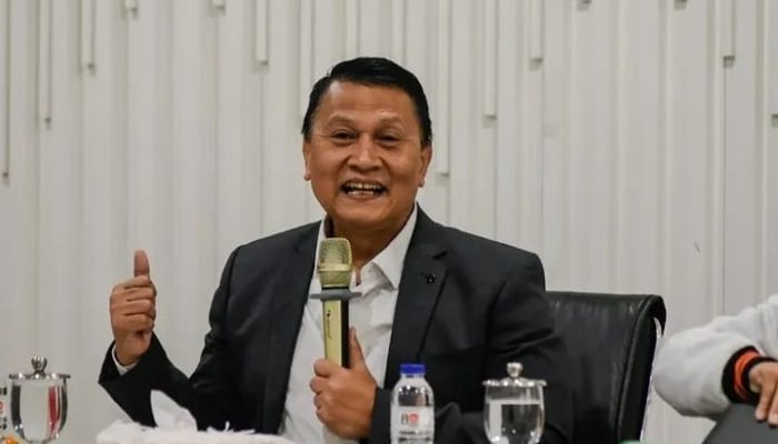 PKS Puji Keberanian MK Ungkap Temuan Soal Ijazah Gibran