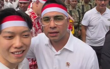 Willie Salim dan Raffi Ahmad saat menghadiri acara deklarasi Sumpah Pemuda di Bundaran HI, Jakarta pada Kamis (29/10/2026).