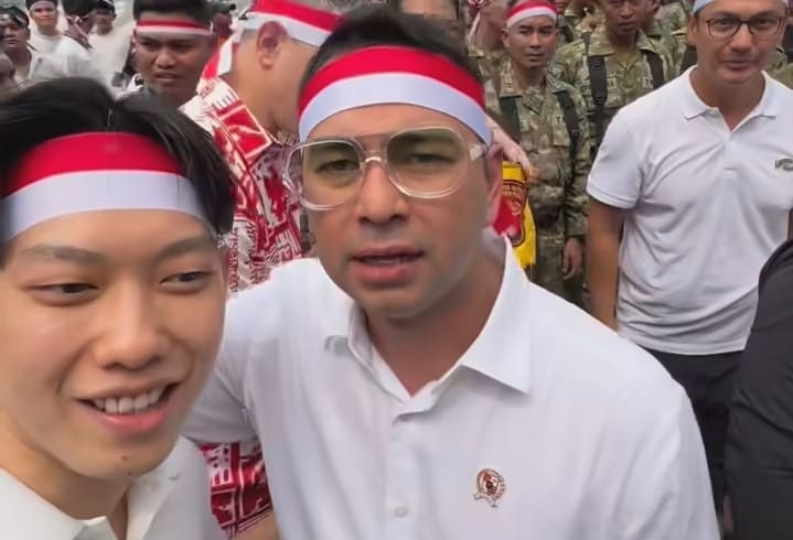 Willie Salim dan Raffi Ahmad saat menghadiri acara deklarasi Sumpah Pemuda di Bundaran HI, Jakarta pada Kamis (29/10/2026).